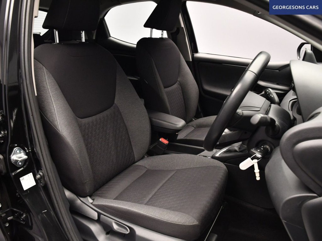 Used Toyota Yaris 2022 for sale - 77719530: Photo 14