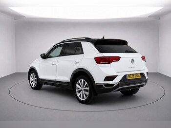 Used Volkswagen T-Roc 2019 for sale - 78658024: Photo