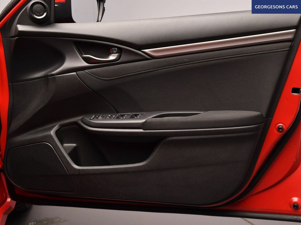 Used Honda Civic 2018 for sale - 77049032: Photo 19