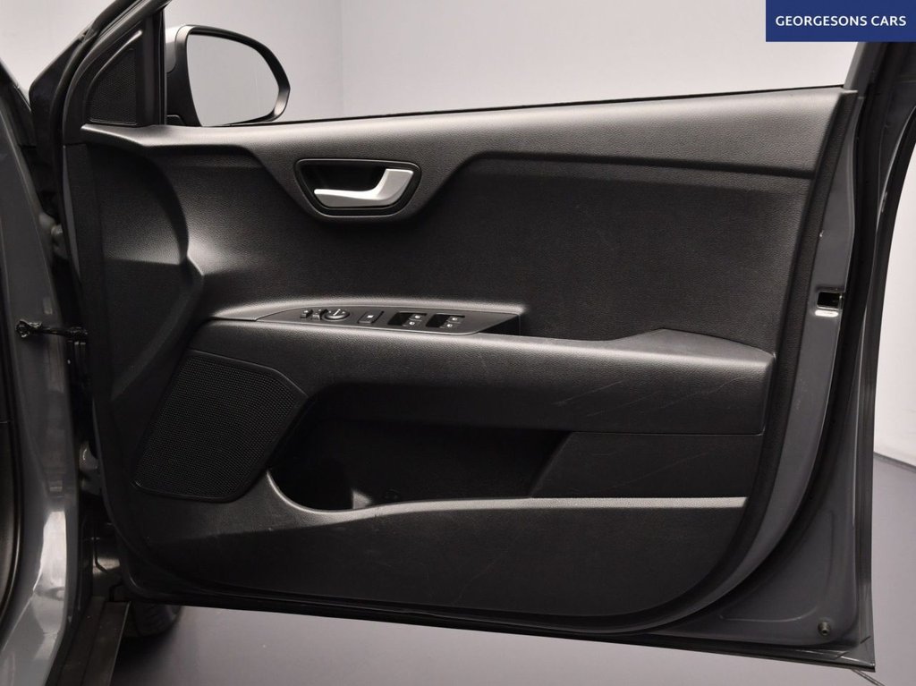 Used Kia Stonic 2021 for sale - 77249971: Photo 19