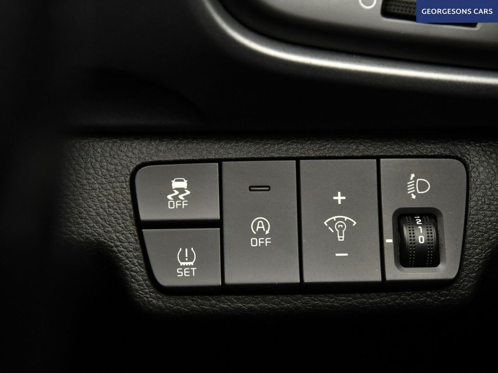 Used Kia Stonic 2021 for sale - 77249971: Photo 31