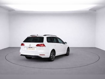 Used Volkswagen Golf 2019 for sale - 78315262: Photo