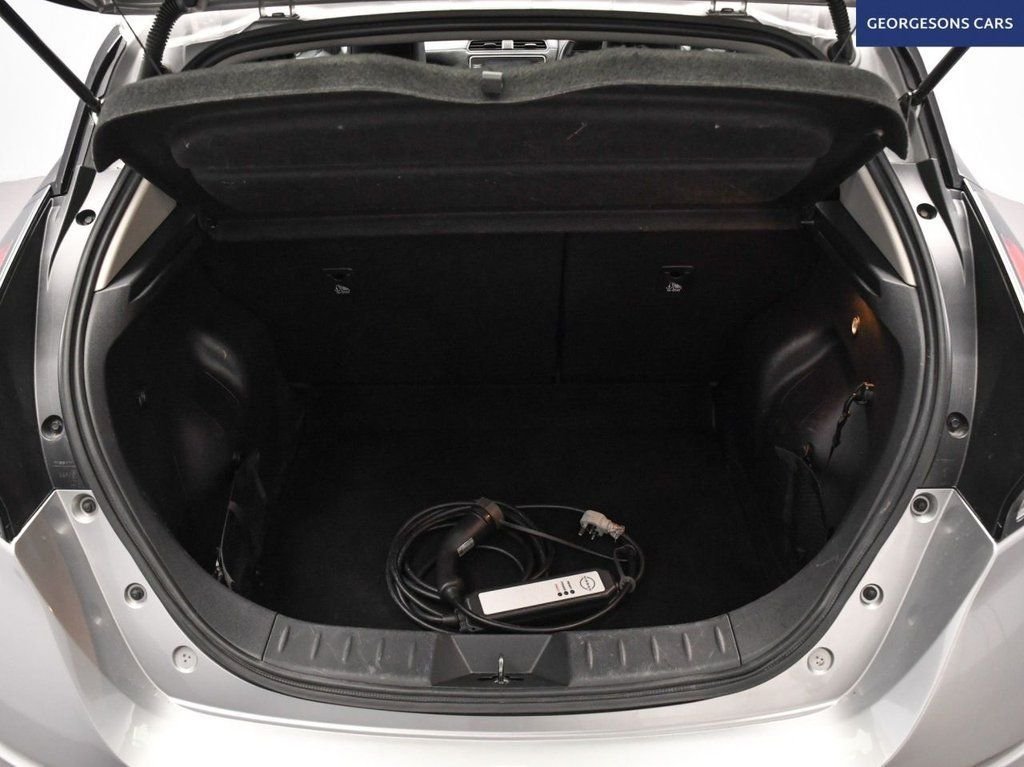 Used Nissan Leaf 2022 for sale - 77748122: Photo 8