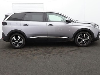 Used Peugeot 5008 2020 for sale - 77383905: Photo