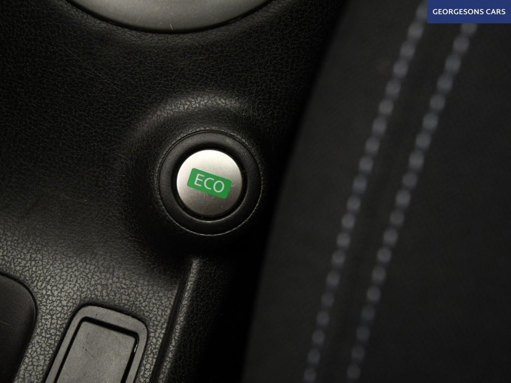 Used Nissan Note 2017 for sale - 77642438: Photo 26