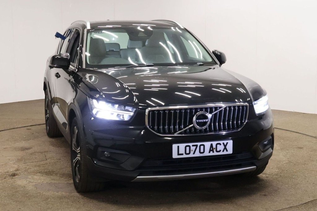 Used Volvo XC40 2020 for sale - 77139874: Photo 2