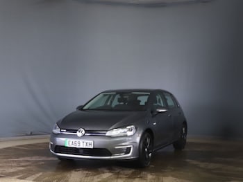 Used Volkswagen Golf 2019 for sale - 77719536: Photo
