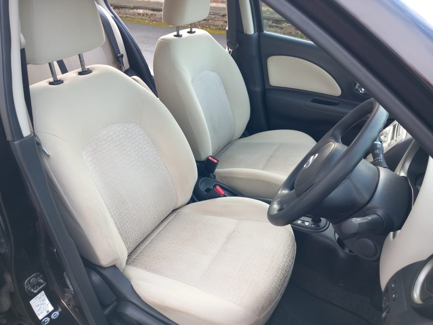 Used Nissan Micra 2011 for sale - 76316416: Photo 5