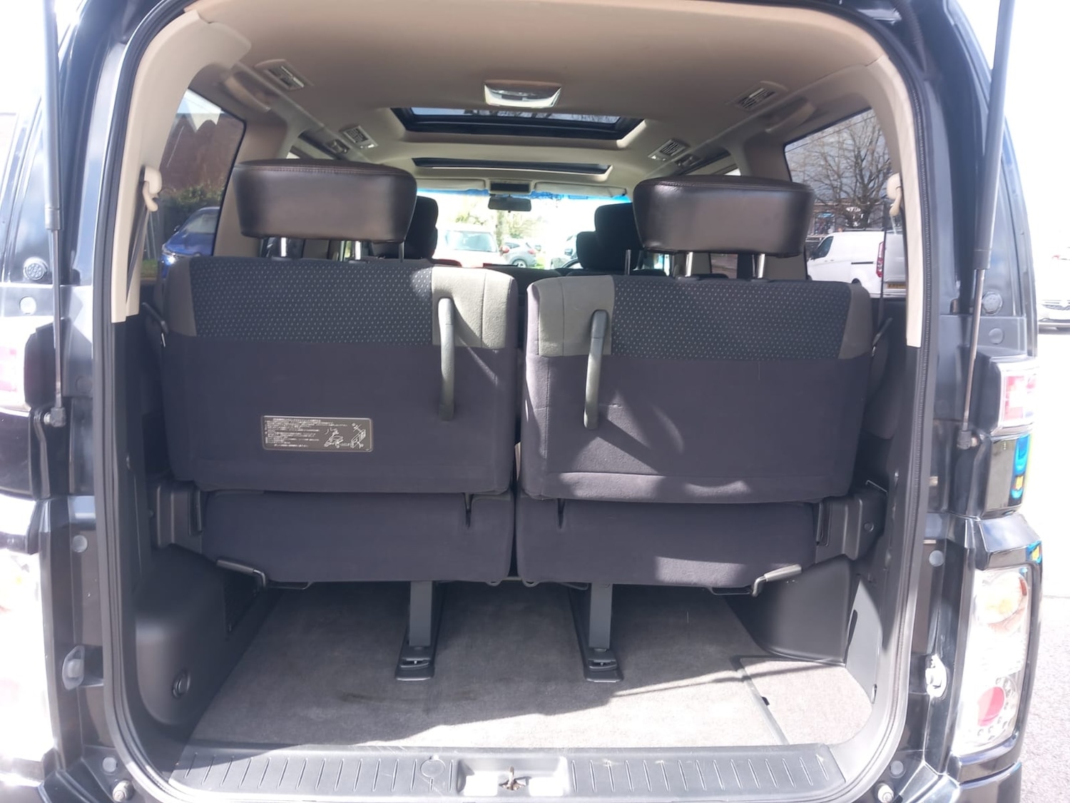 Used Nissan Elgrand 2006 for sale - 78012663: Photo 20