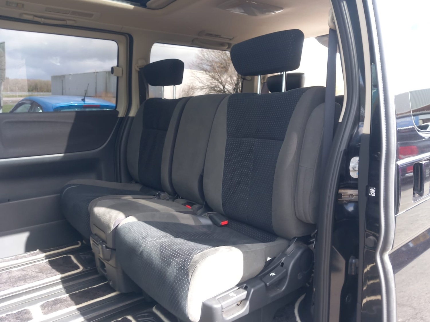 Used Nissan Elgrand 2006 for sale - 78012663: Photo 21