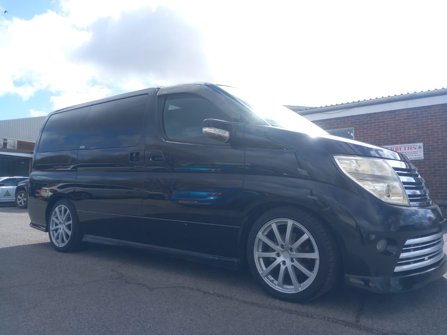 Used Nissan Elgrand 2006 for sale - 78012663: Photo 26