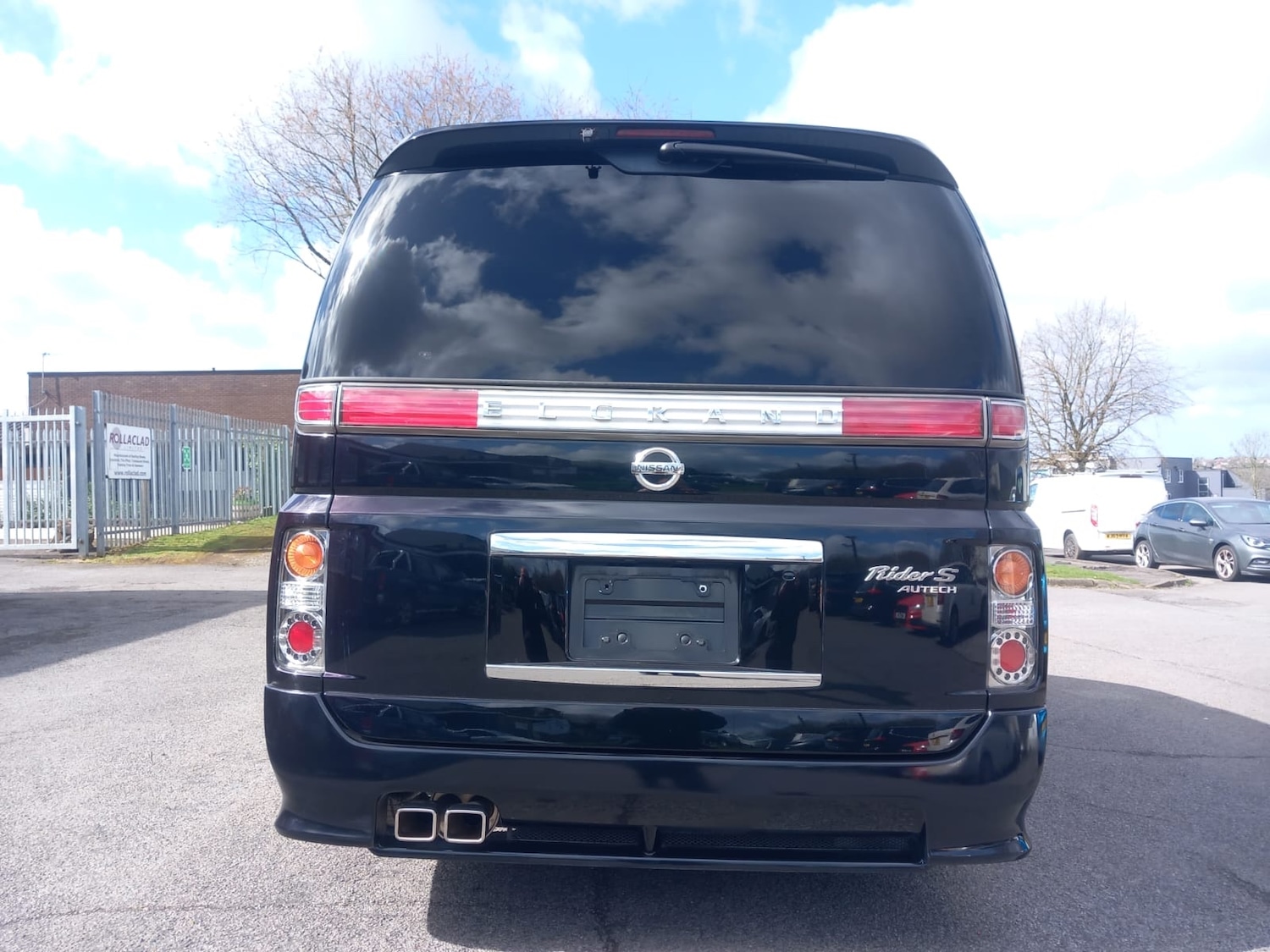 Used Nissan Elgrand 2006 for sale - 78012663: Photo 32