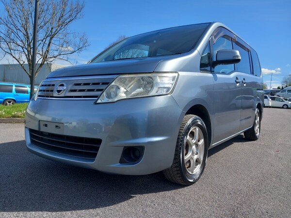 Used Nissan Serena 2010 for sale - 70699792: Photo 1