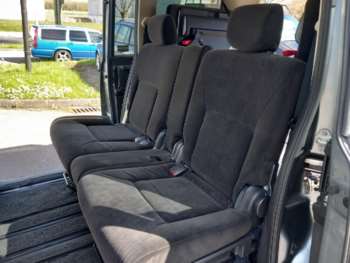 Used Nissan Serena 2010 for sale - 70699792: Photo