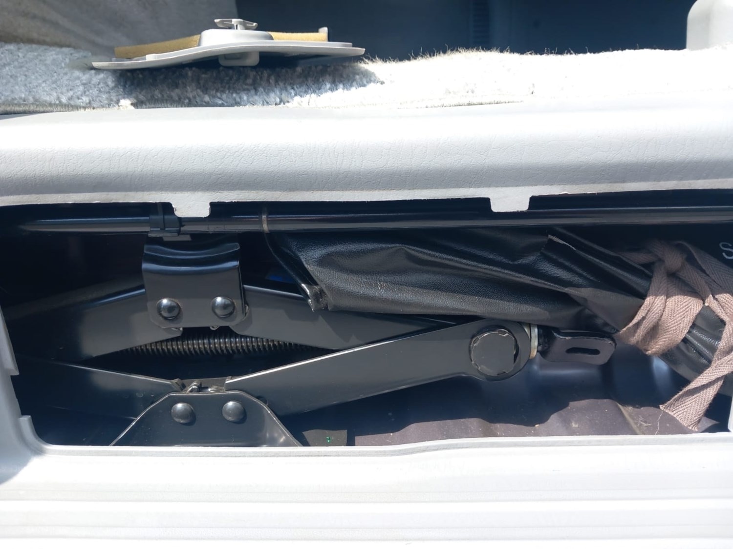 Used Mazda Bongo 2005 for sale - 76316857: Photo 24