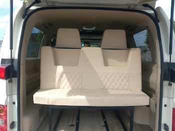 Used Nissan Elgrand 2005 for sale - 79320442: Photo