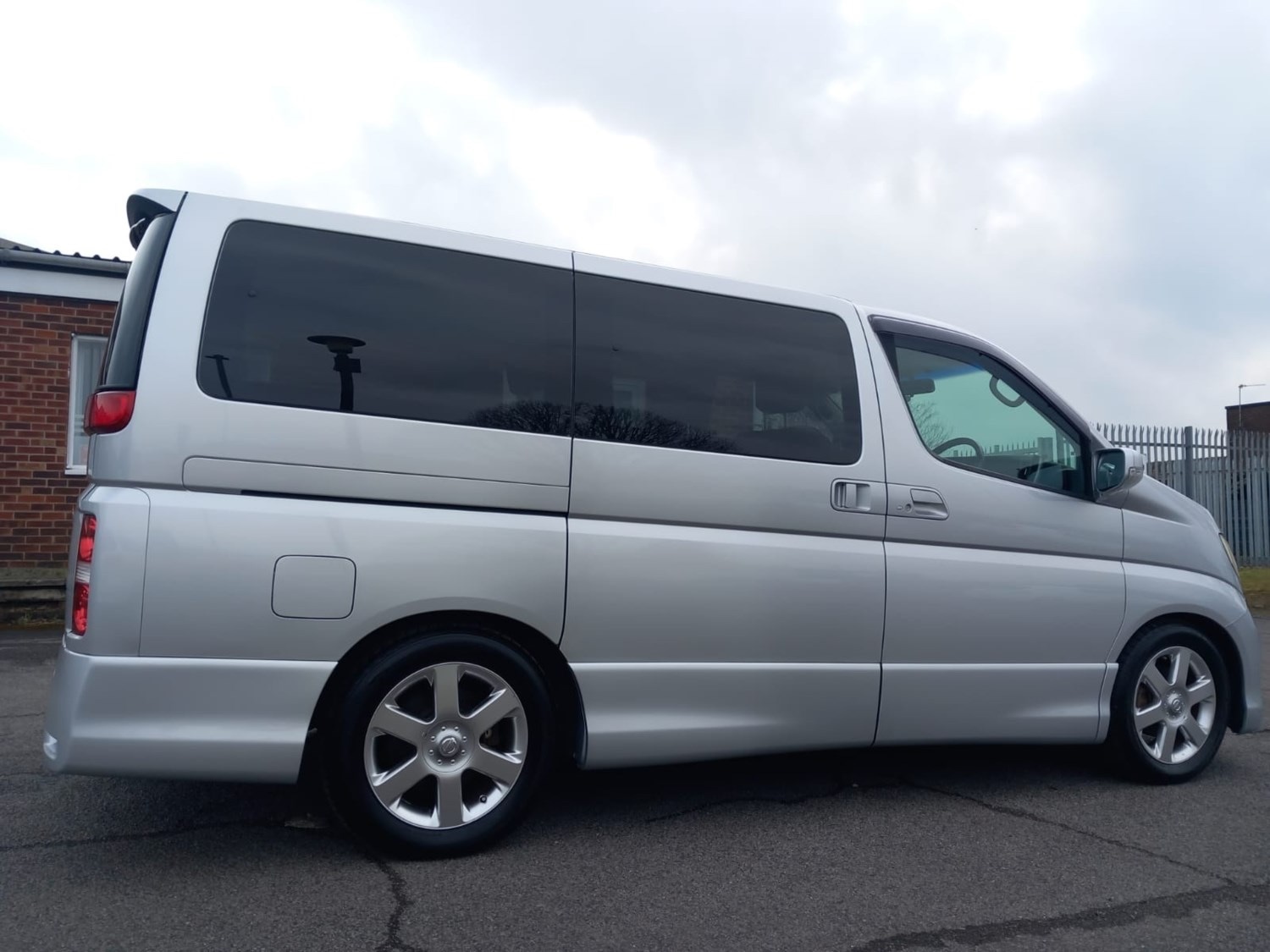 Used Nissan Elgrand 2008 for sale - 76316702: Photo 29