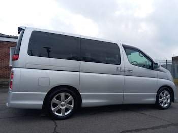 Used Nissan Elgrand 2008 for sale - 76316702: Photo
