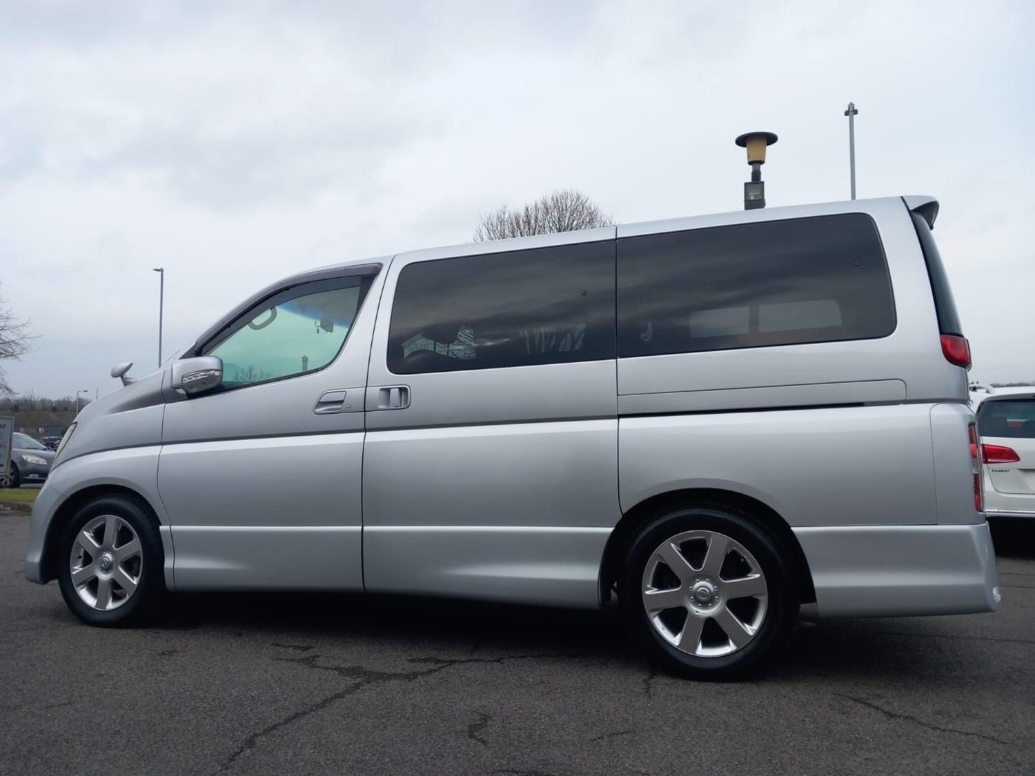 Used Nissan Elgrand 2008 for sale - 76316702: Photo 6