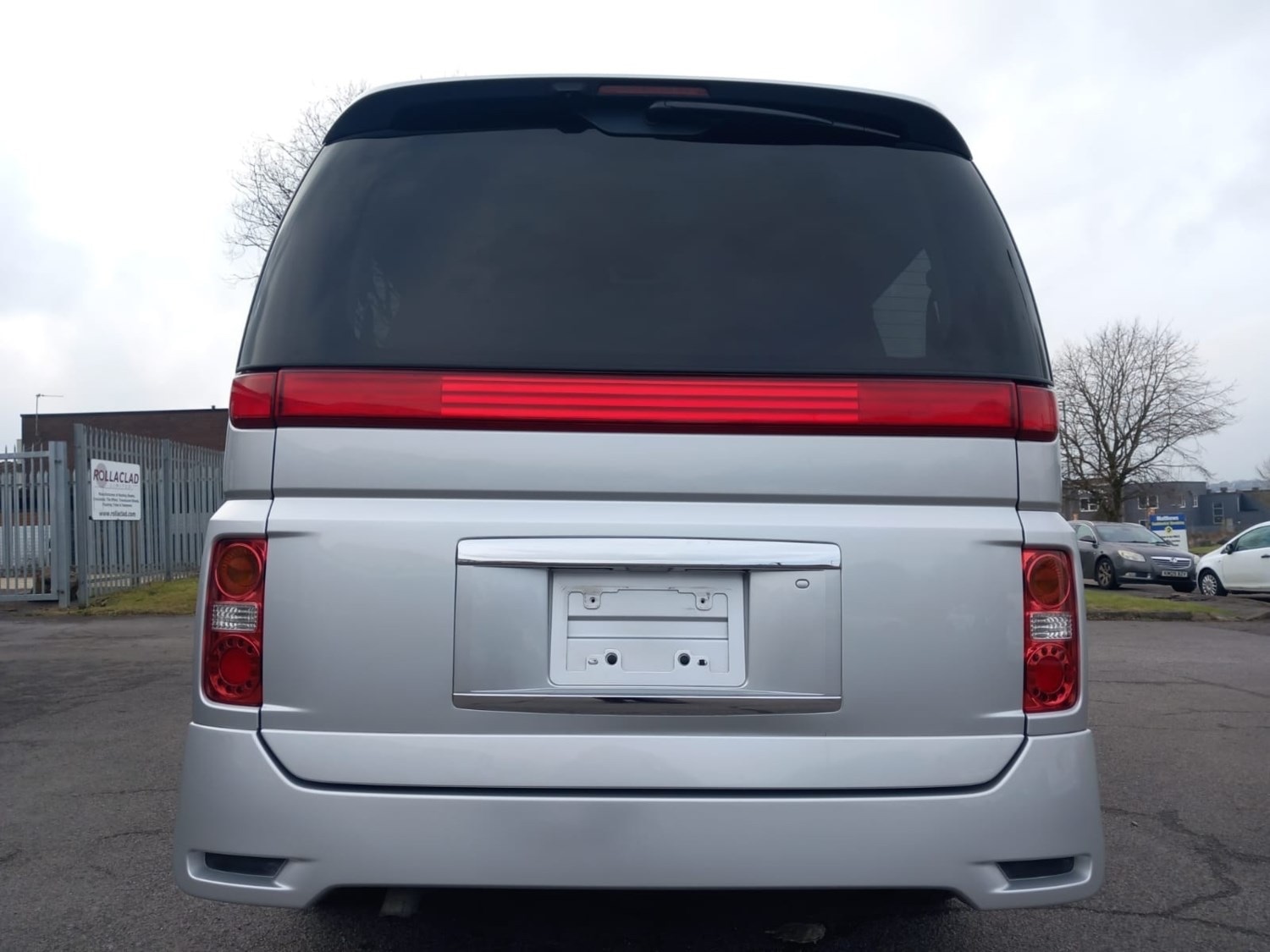 Used Nissan Elgrand 2008 for sale - 76316702: Photo 7