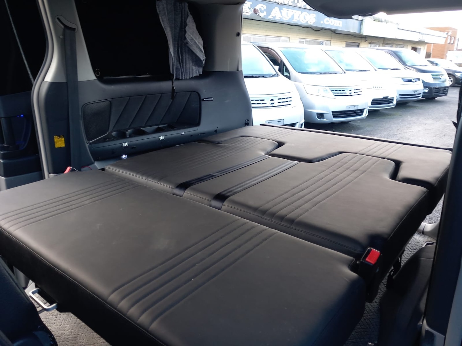 Used Toyota Alphard 2025 for sale - 76518266: Photo 6