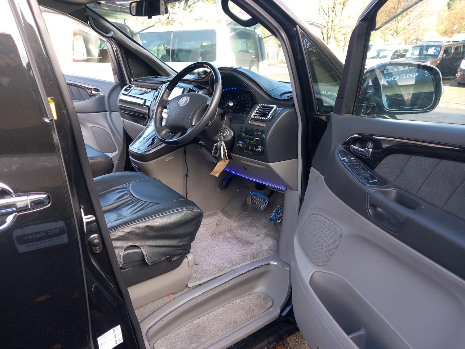 Used Toyota Alphard 2025 for sale - 76518266: Photo 8