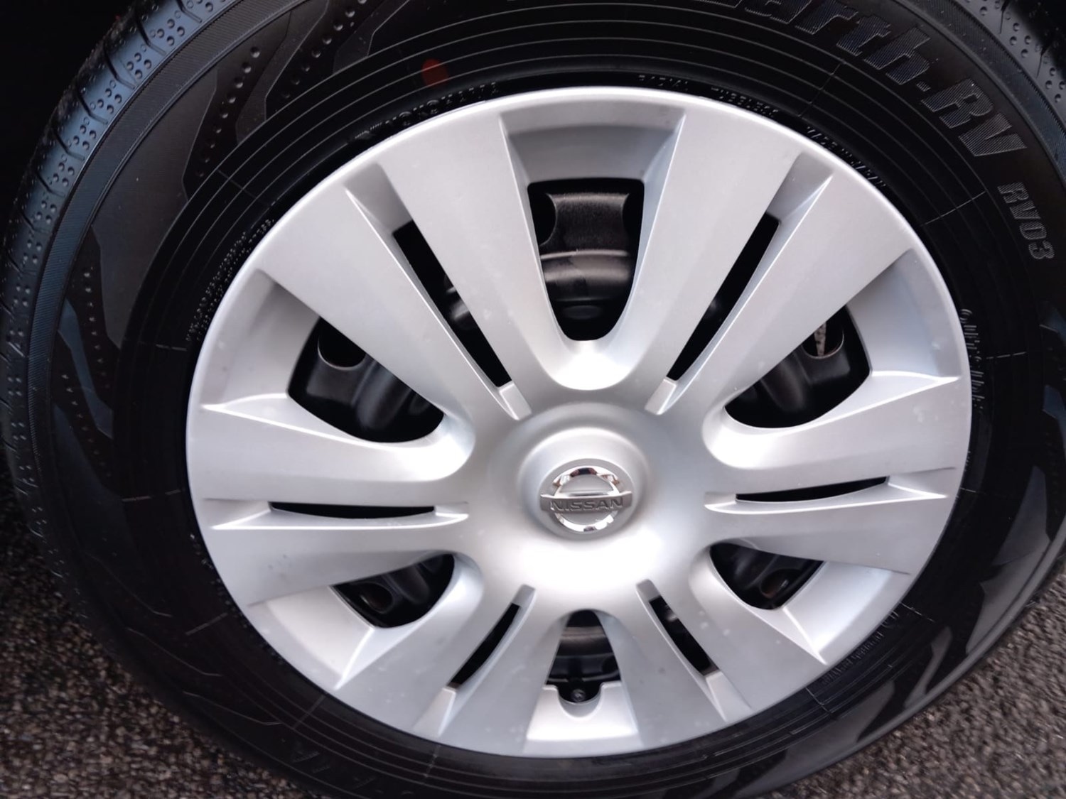 Used Nissan Serena 2010 for sale - 76316537: Photo 15