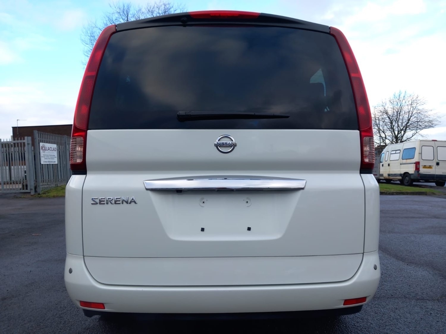 Used Nissan Serena 2010 for sale - 76316537: Photo 25