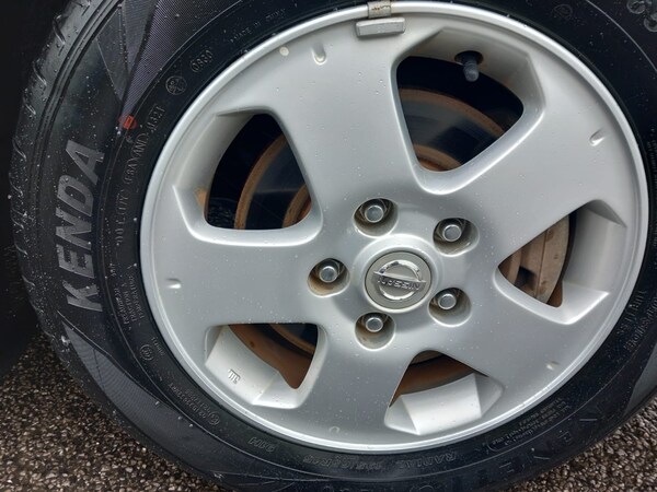 Used Nissan Serena 2006 for sale - 70963097: Photo 14