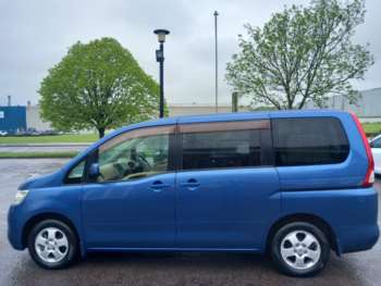 Used Nissan Serena 2006 for sale - 70963097: Photo