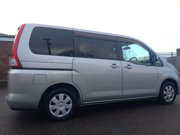 Used Nissan Serena 2007 for sale - 73240219: Photo 9
