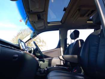 Used Nissan Elgrand 2008 for sale - 72917298: Photo
