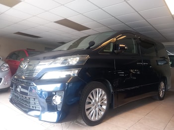 Used Toyota Vellfire 2013 for sale - 79366351: Photo