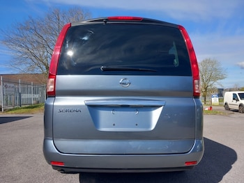 Used Nissan Serena 2010 for sale - 76309836: Photo 3