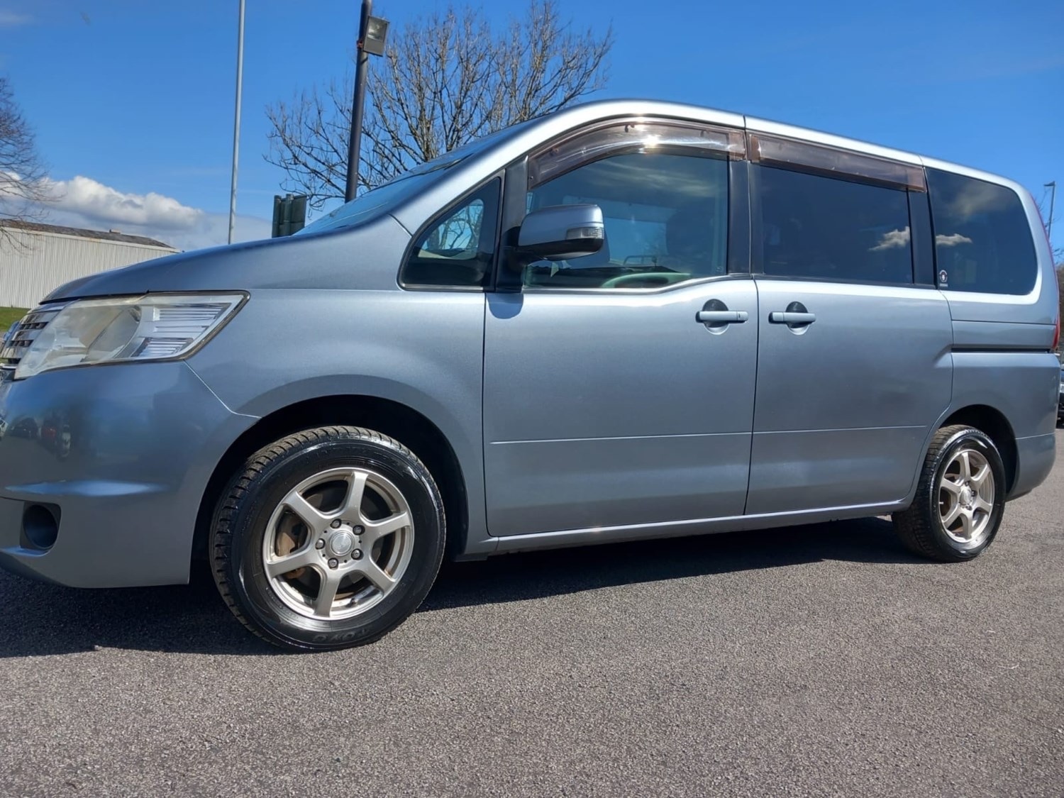 Used Nissan Serena 2010 for sale - 76309836: Photo 4