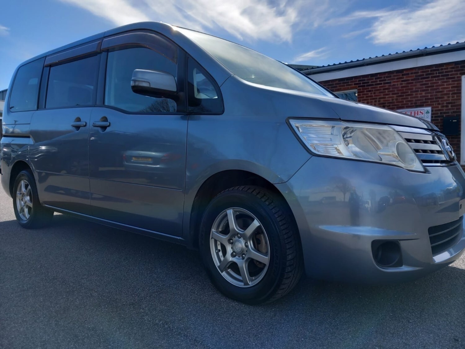 Used Nissan Serena 2010 for sale - 76309836: Photo 9