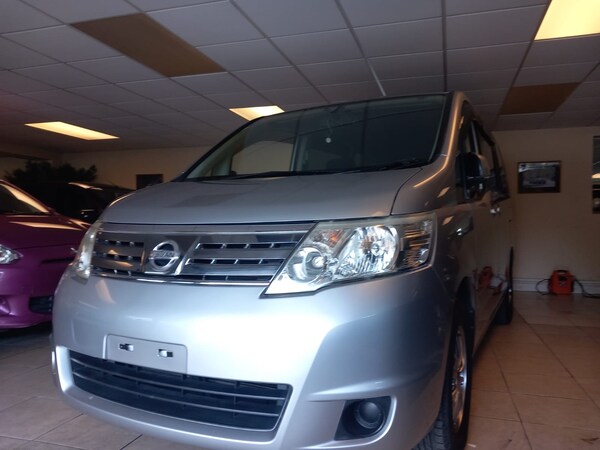 Used Nissan Serena 2010 for sale - 72391059: Photo 10