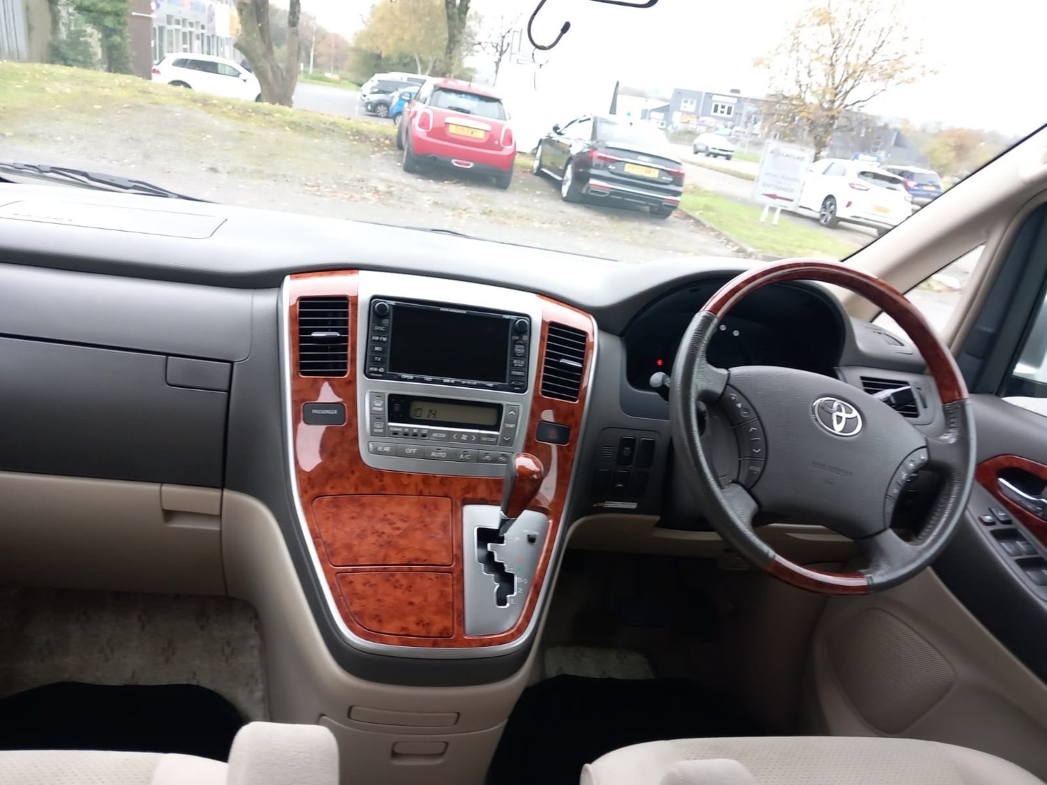 Used Toyota Alphard 2005 for sale - 76312290: Photo 11