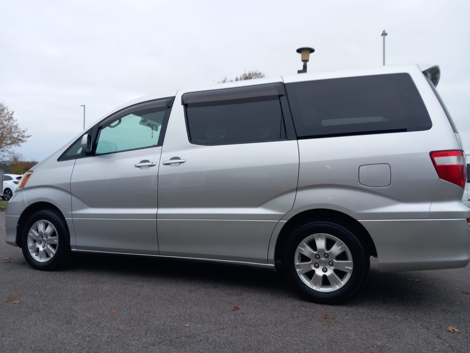 Used Toyota Alphard 2005 for sale - 76312290: Photo 22