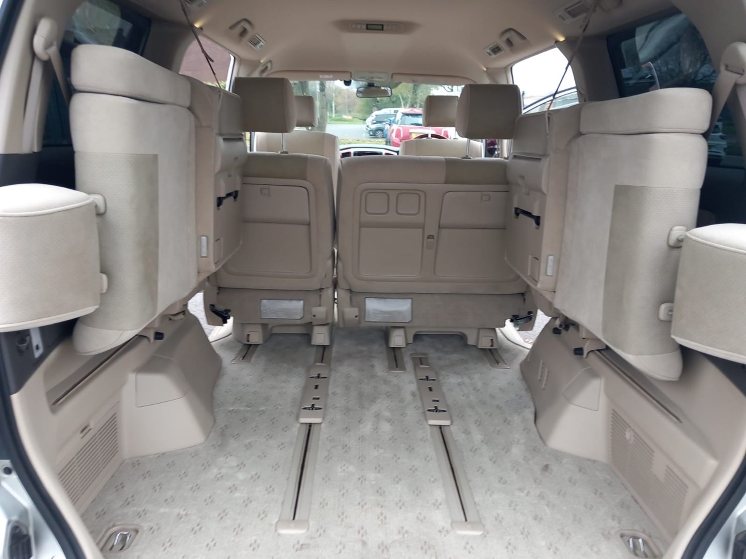 Used Toyota Alphard 2005 for sale - 76312290: Photo 4