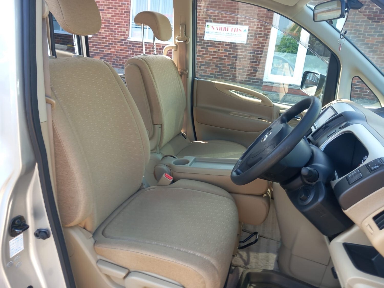 Used Nissan Serena 2006 for sale - 76316850: Photo 24