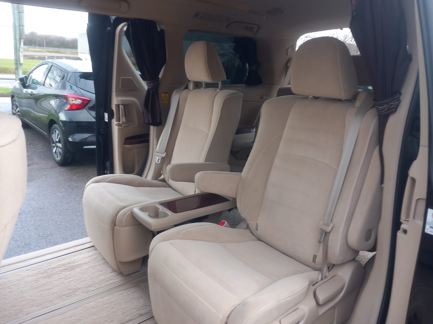Used Toyota Vellfire 2008 for sale - 77180625: Photo 16