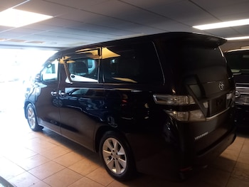 Used Toyota Vellfire 2008 for sale - 77180625: Photo