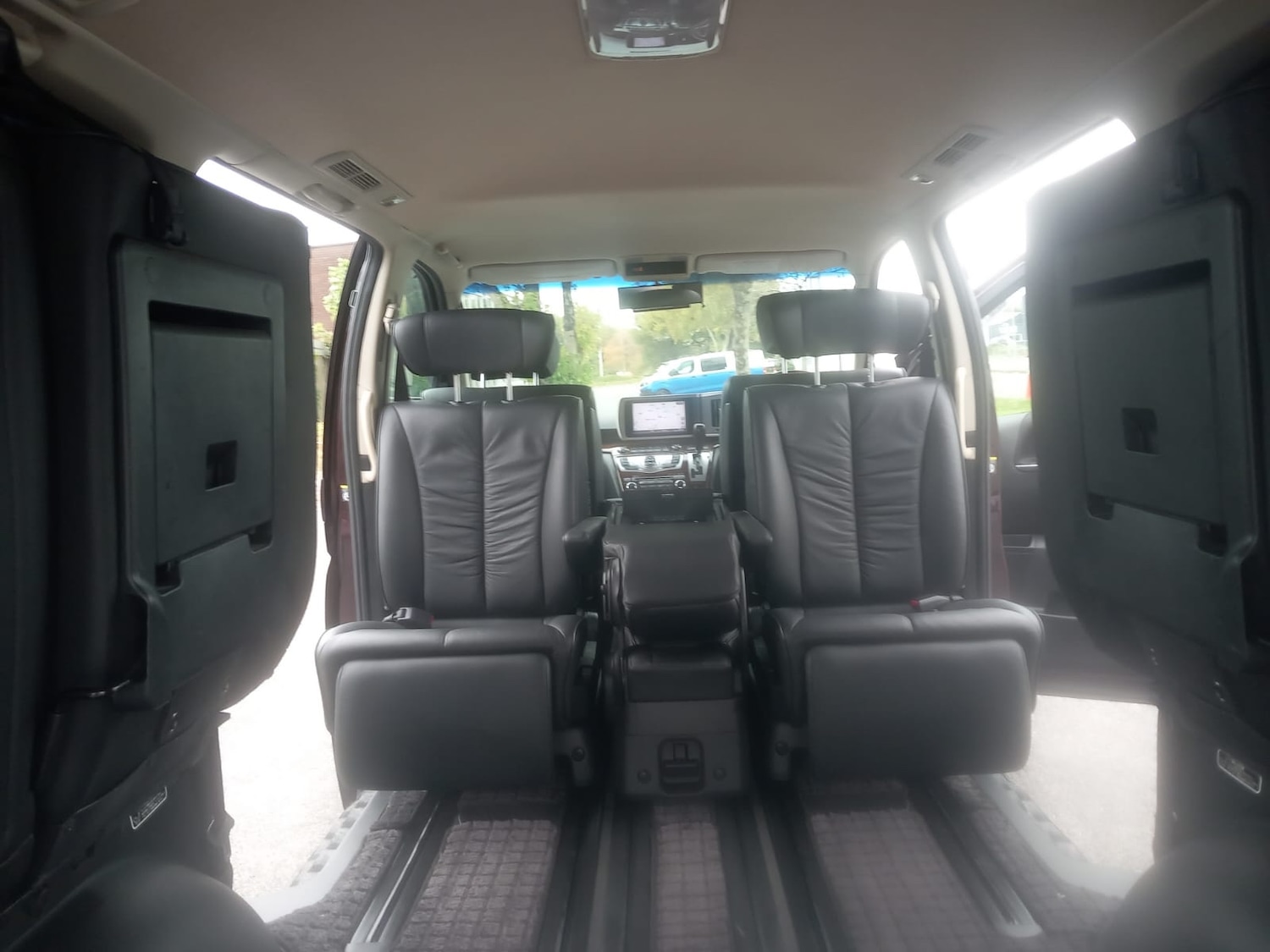 Used Nissan Elgrand 2008 for sale - 76316350: Photo 10