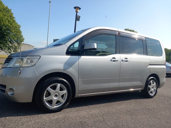 Used Nissan Serena 2006 for sale - 74928469: Photo 1