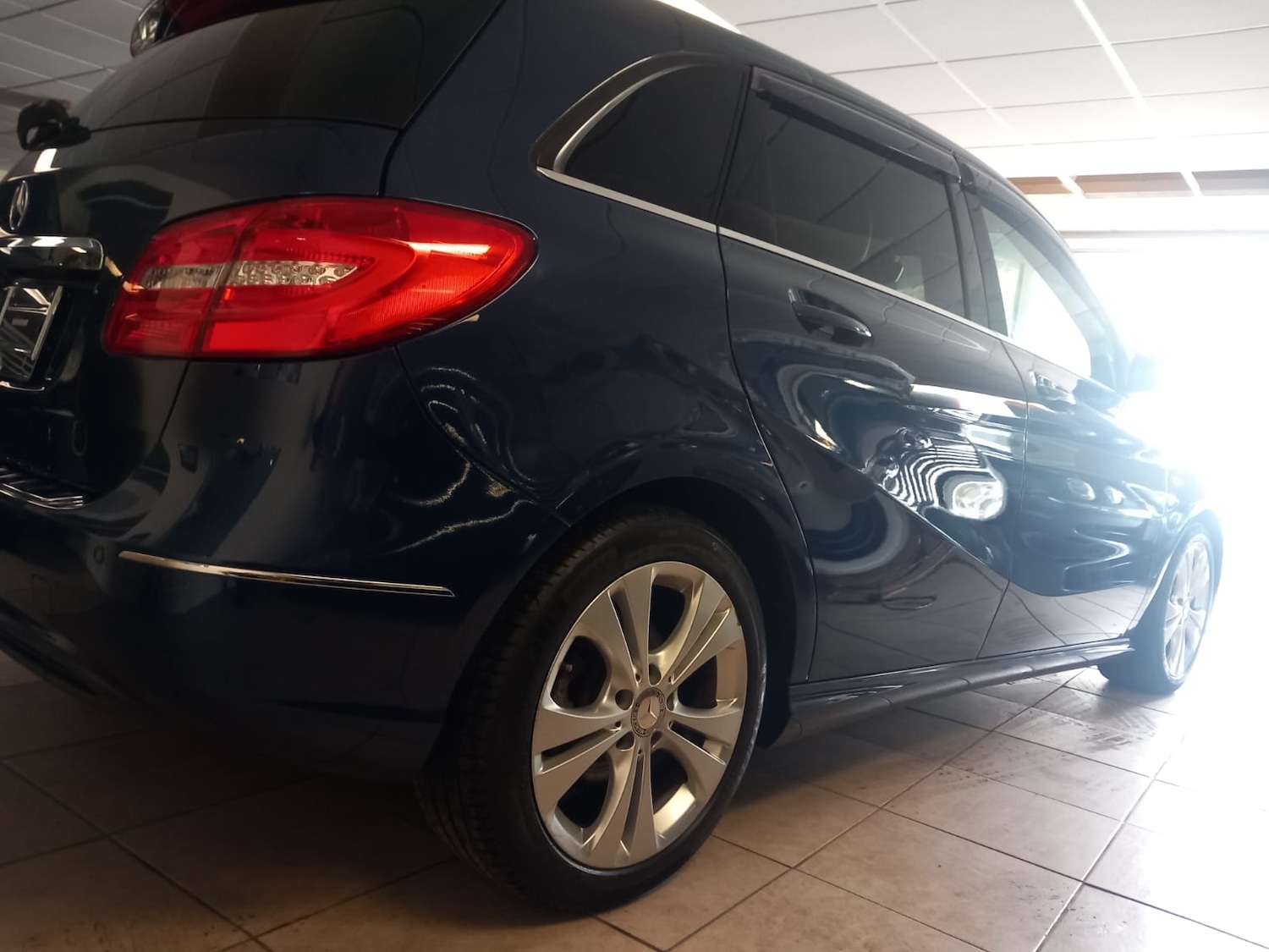 Used Mercedes-Benz B Class 2012 for sale - 76401890: Photo 9