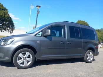 Used Volkswagen Caddy Maxi Life 2015 for sale - 79537998: Photo