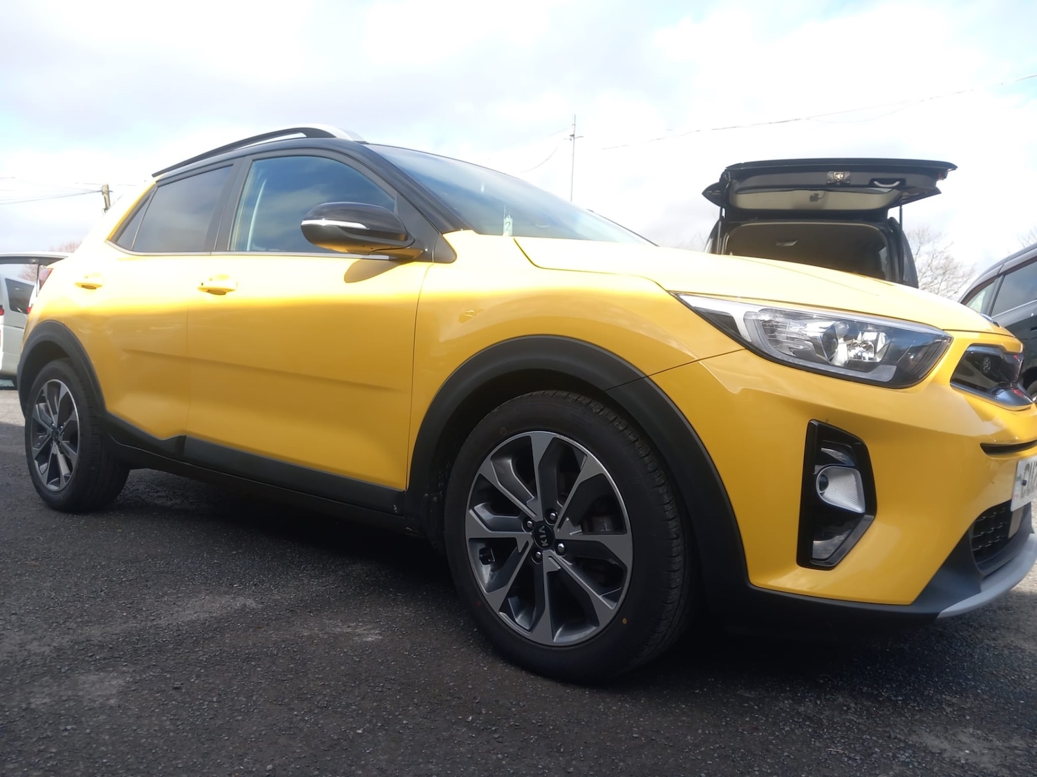 Used Kia Stonic 2020 for sale - 77662164: Photo 2