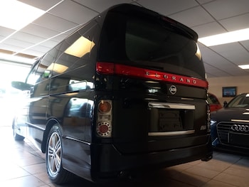 Used Nissan Elgrand 2008 for sale - 79137693: Photo