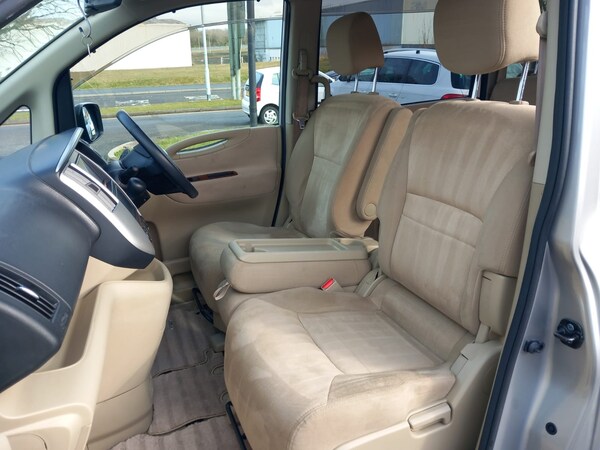 Used Nissan Serena 2009 for sale - 73948501: Photo 19